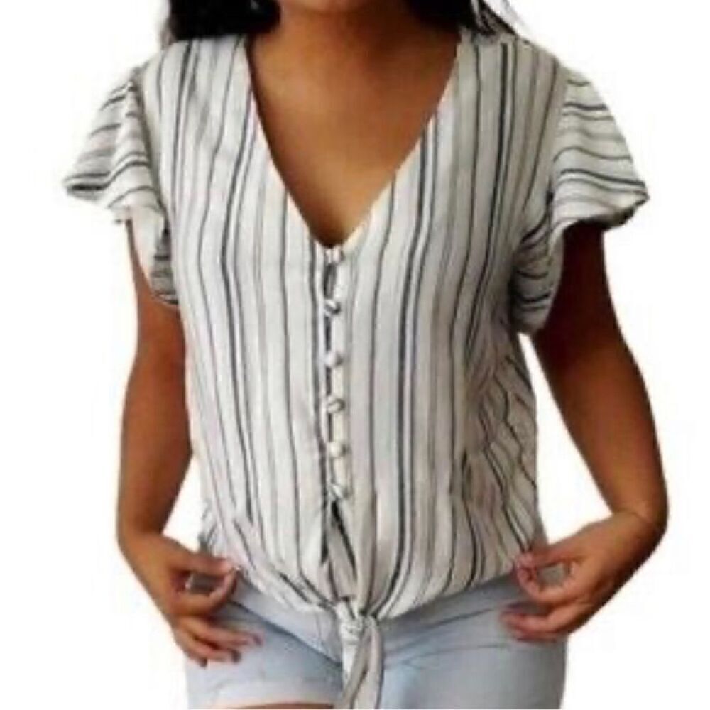 Sim and Sam NWT Tie Waist Flutter Sleeve Button Up, Large. Ivory, Navy coastal